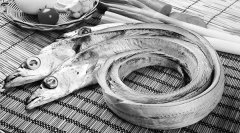 恐怖！甲醛帶魚(yú)流入市場(chǎng)，這樣的帶魚(yú)不要買(mǎi)！